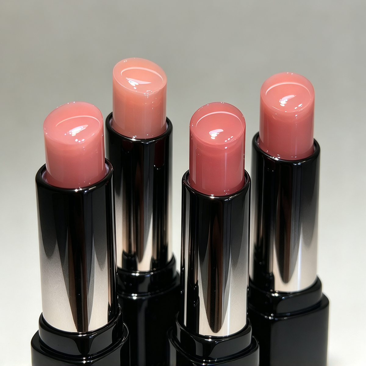 💋 Beauty Essential | Sheer Gloss Lipstick | Everyday Makeup Gift | Soft Mirror Shine